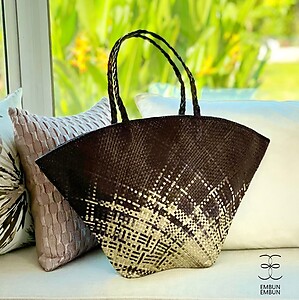 Handwoven Mengkuang Bag Oval OUT OF STOCK 