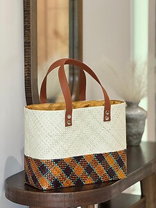 Handwoven Mengkuang Basket Tote Large Handwoven Mengkuang Basket Tote Large