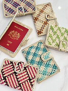 Handwoven Mengkuang Passport Cover