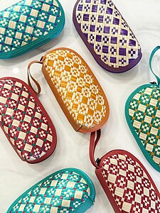 Handwoven Mengkuang Pouch Oval Handwoven Mengkuang Pouch Oval